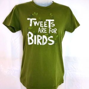 Graphic tee